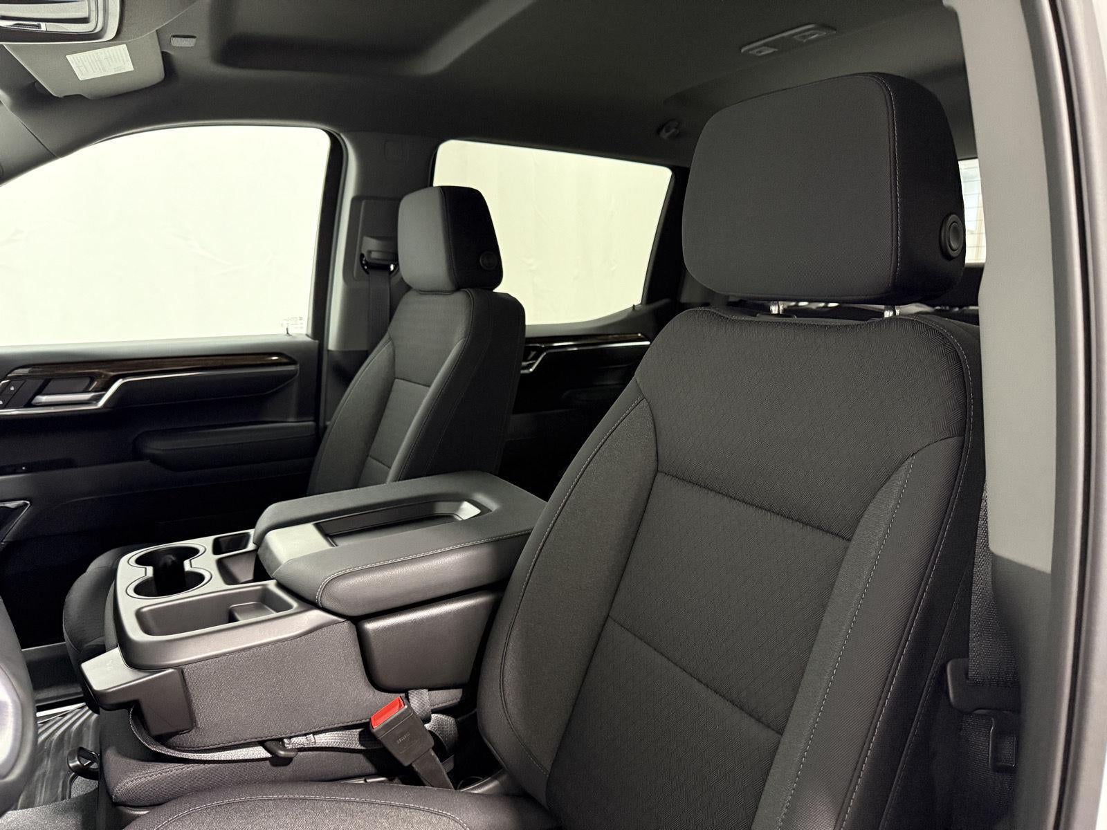 2025 GMC Sierra 1500 4WD Crew Cab Short Box Elevation with 3SB