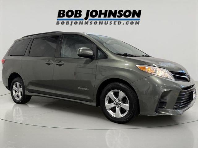 2020 Toyota Sienna LE