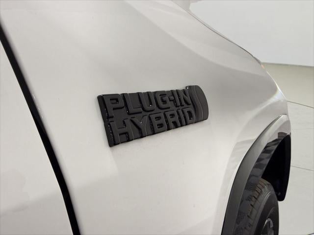 2024 Toyota RAV4 Prime SE