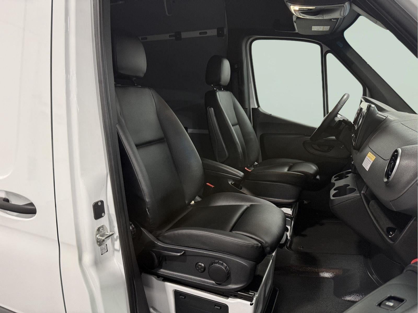 2025 Mercedes-Benz Sprinter 2500 High Roof 4-Cyl Diesel