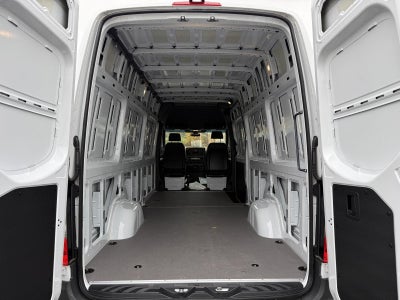 2025 Mercedes-Benz Sprinter 2500 High Roof 4-Cyl Diesel HO