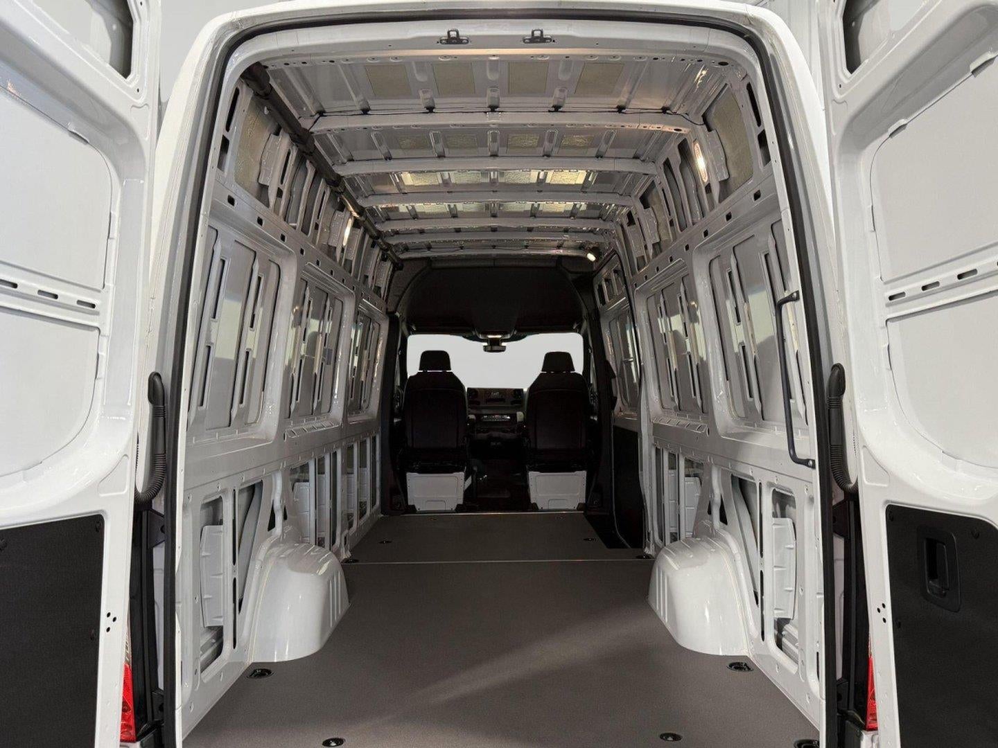 2025 Mercedes-Benz Sprinter 2500 High Roof 4-Cyl Diesel HO
