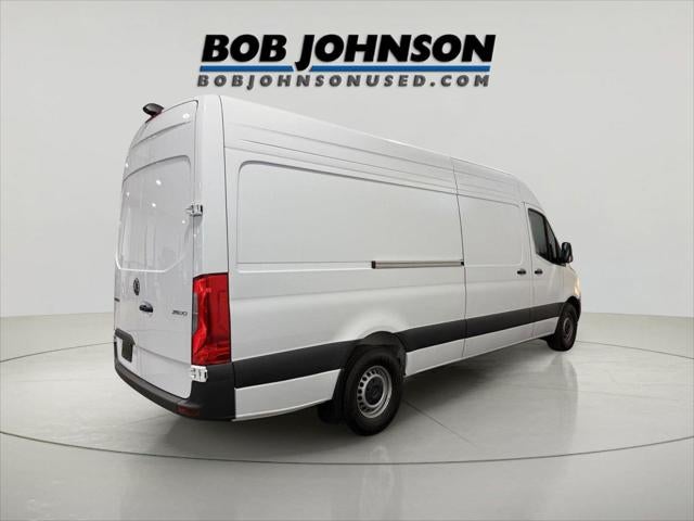 2025 Mercedes-Benz Sprinter 2500 High Roof 4-Cyl Diesel HO