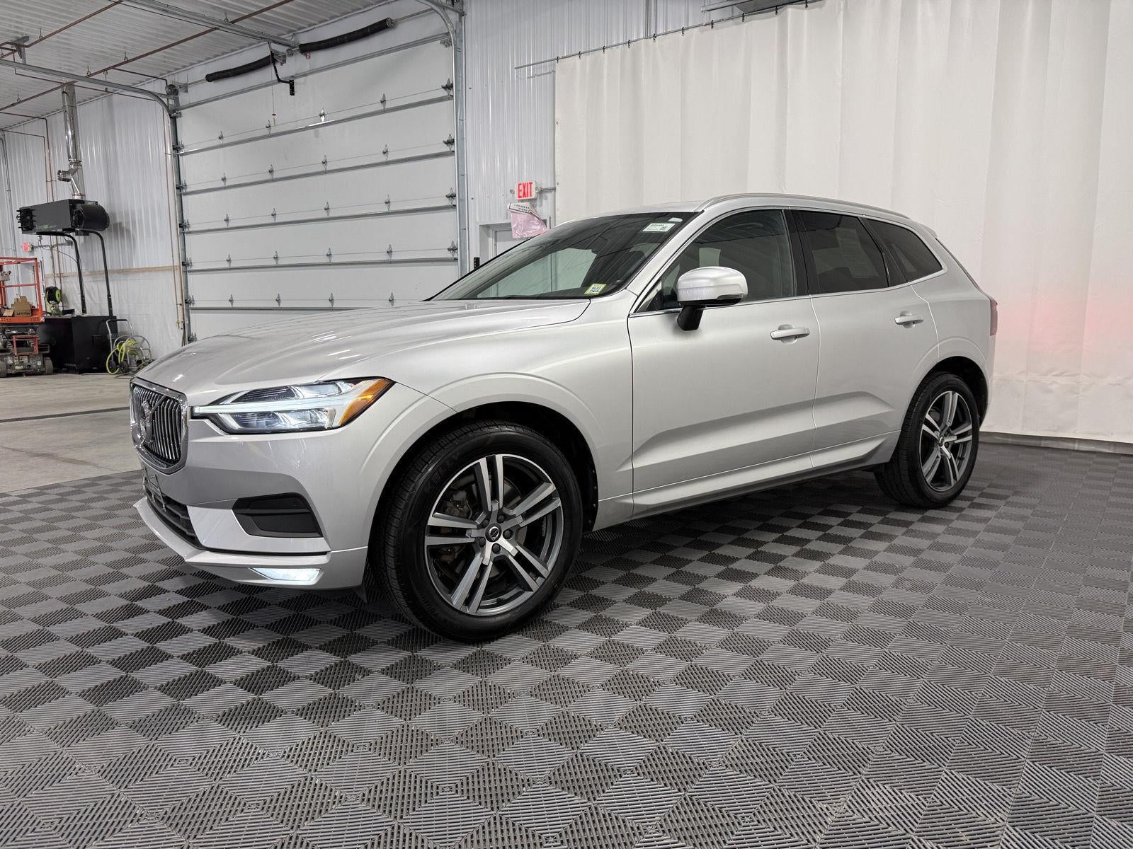 2021 Volvo XC60 T6 Momentum