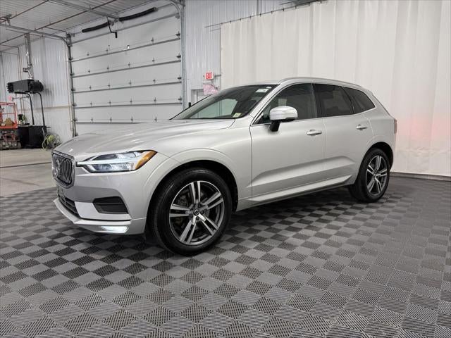 2021 Volvo XC60 T6 Momentum