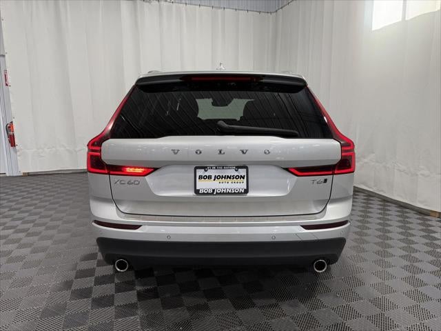 2021 Volvo XC60 T6 Momentum