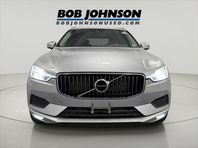 2021 Volvo XC60 T6 Momentum