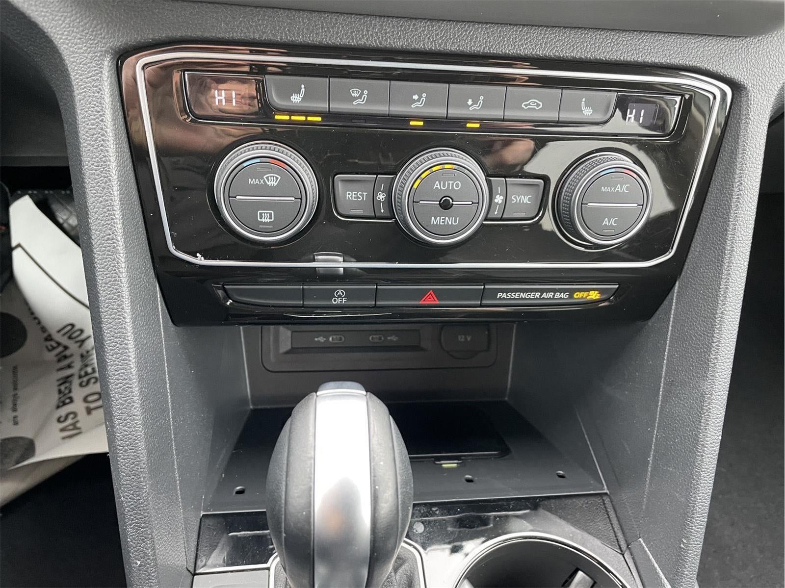 2022 Volkswagen Atlas 2.0T SE w/Technology