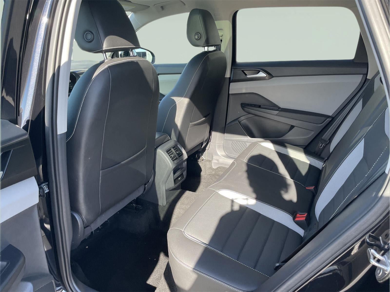 2023 Volkswagen Taos SEL