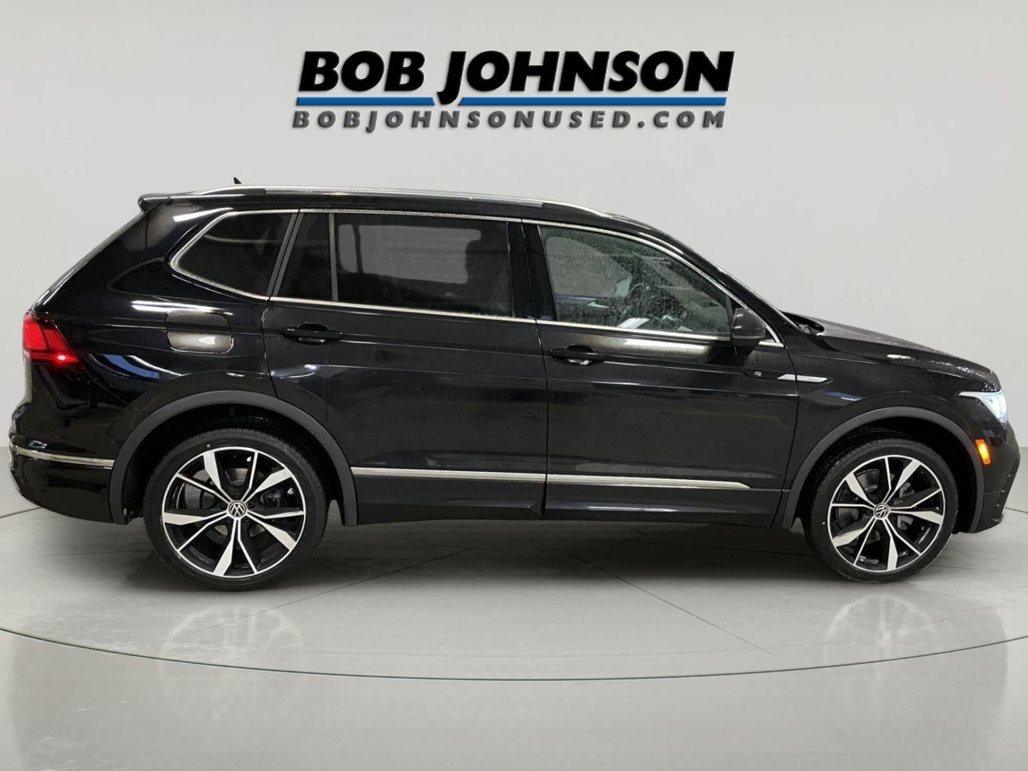 2023 Volkswagen Tiguan SEL R-Line