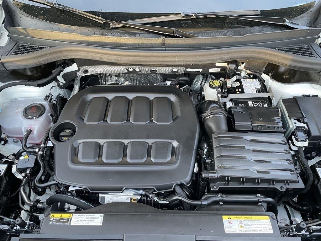 2025 Volkswagen Tiguan SE R-Line Black