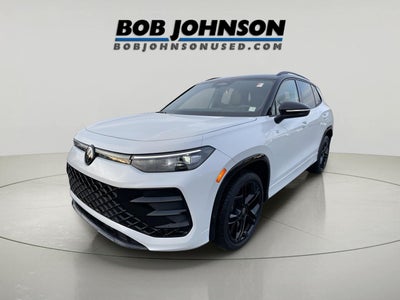 2025 Volkswagen Tiguan SE R-Line Black