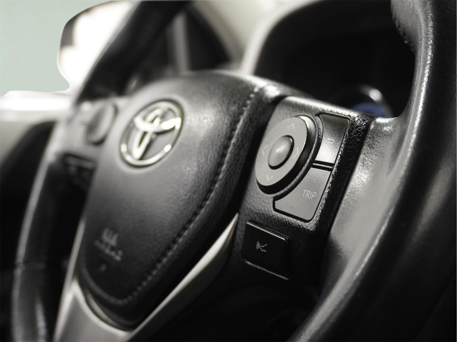 2017 Toyota RAV4 Hybrid XLE