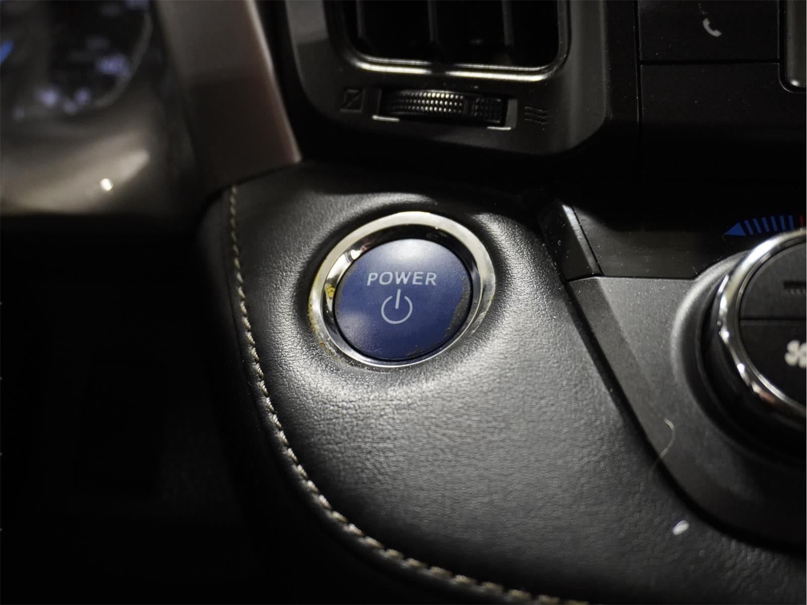 2017 Toyota RAV4 Hybrid XLE