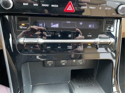 2023 Kia Carnival EX