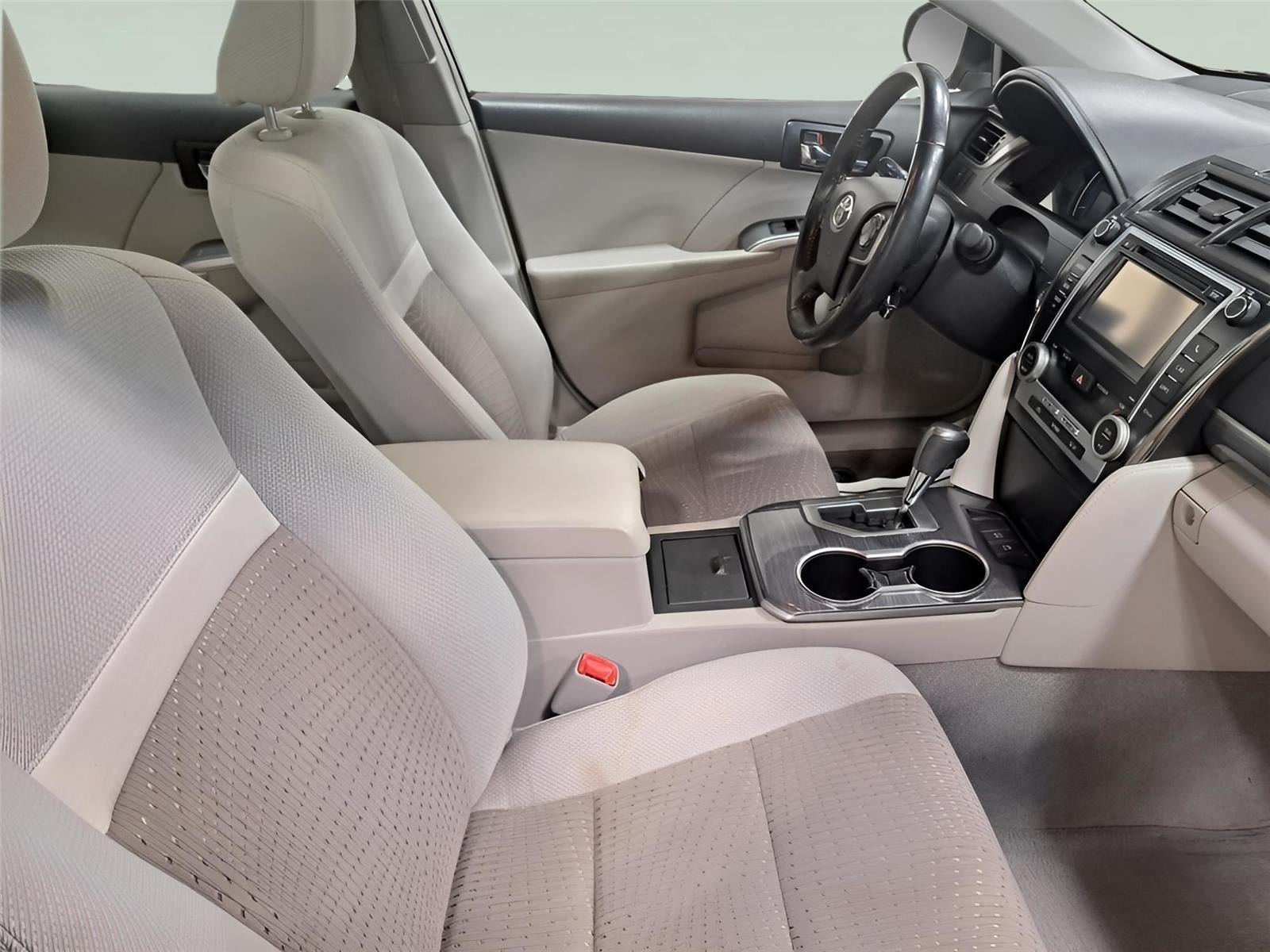 2014 Toyota Camry Hybrid XLE