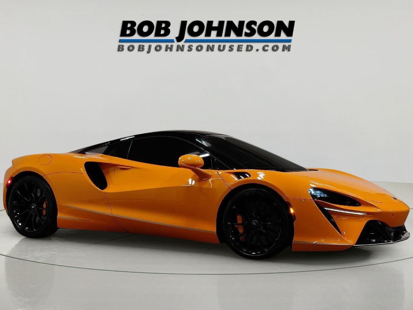 2023 McLaren Artura TechLux