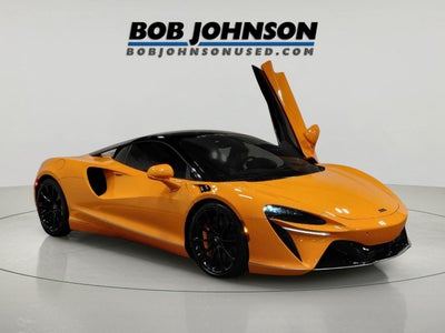 2023 McLaren Artura TechLux