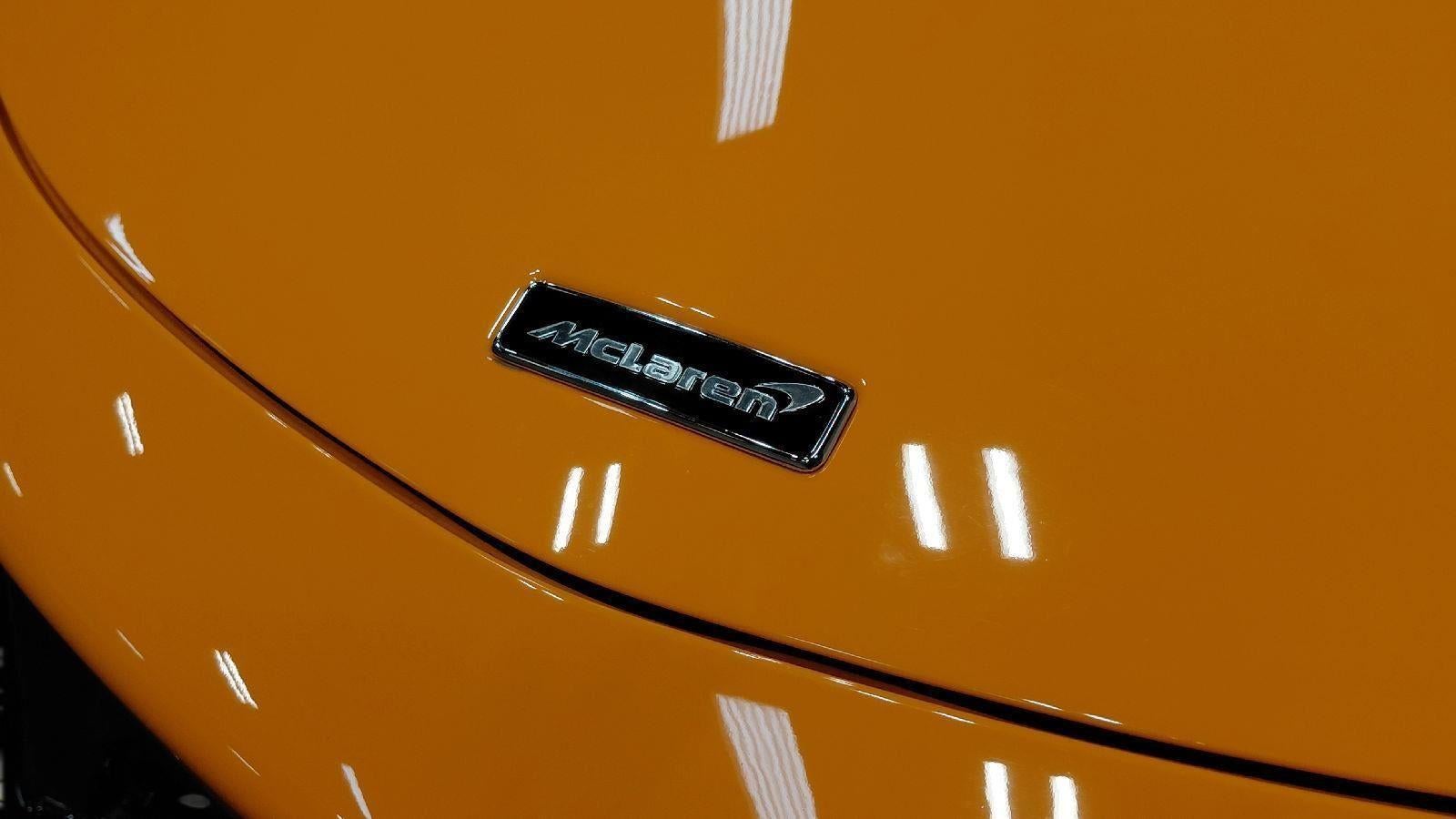 2023 McLaren Artura TechLux